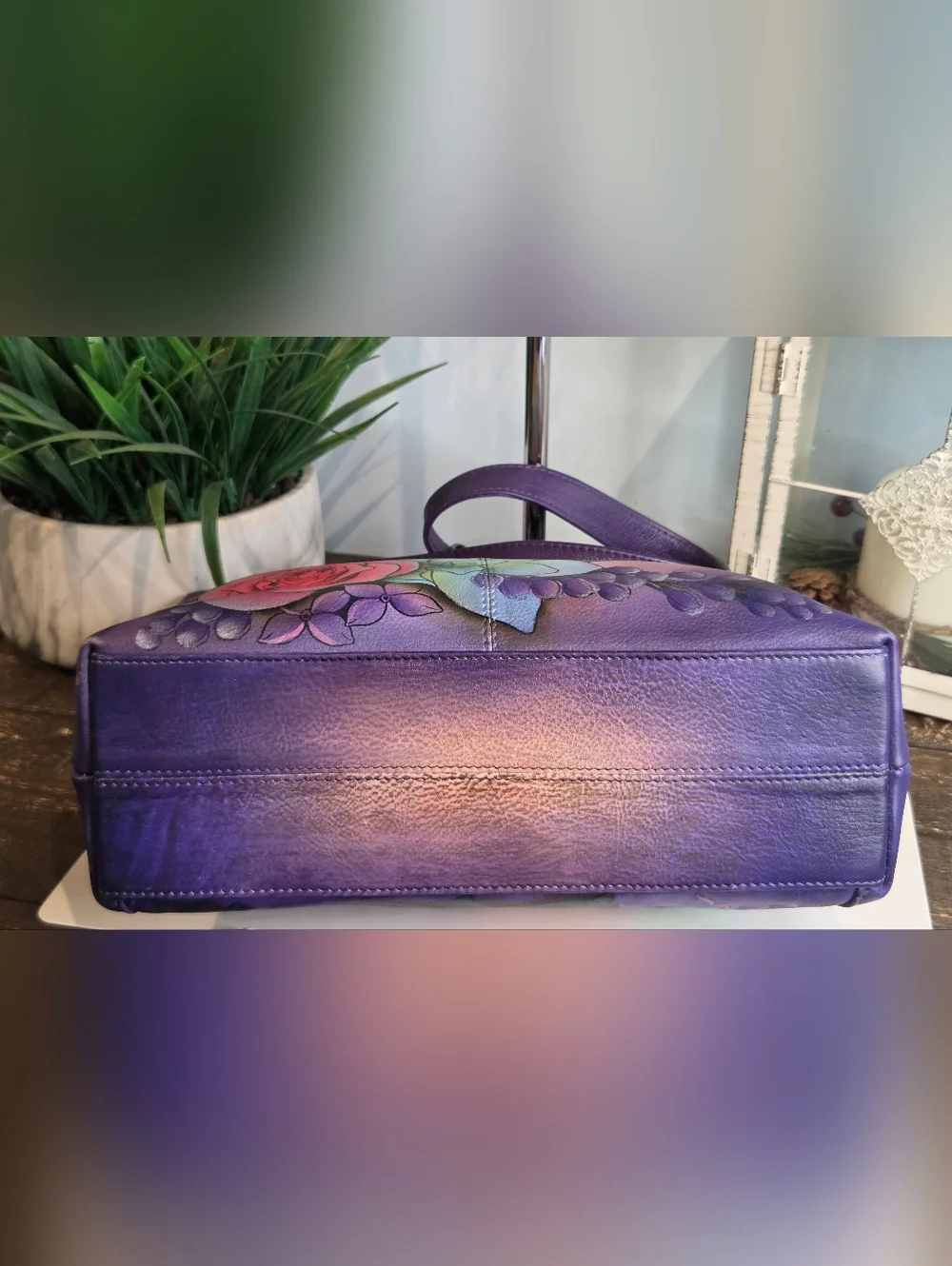 Anuschka Hand-Painted Purple Floral Leather Shoulder Bag - Picture 8 of 14
